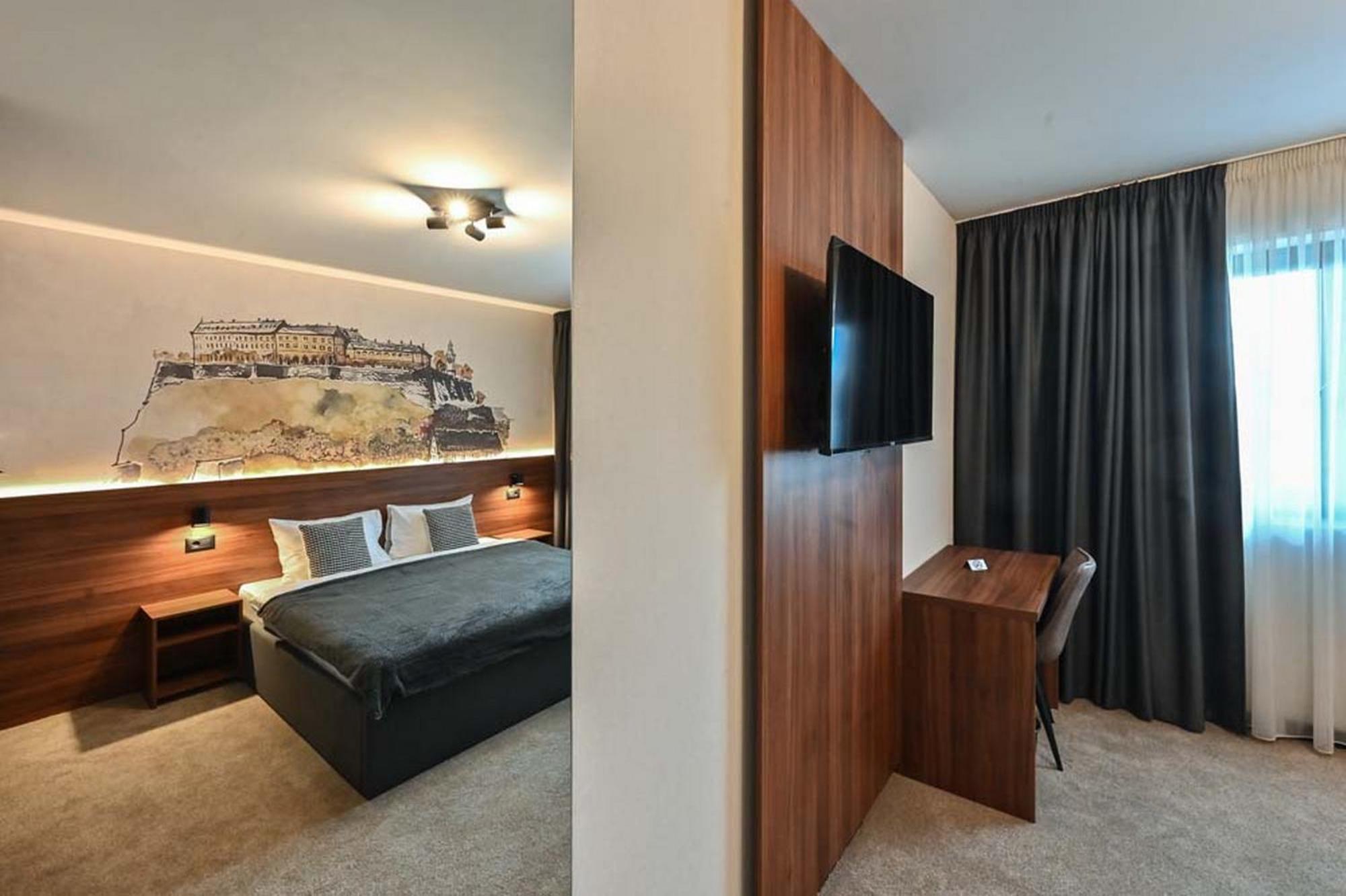 Tvrdjava Rooms - Novi Sad Esterno foto
